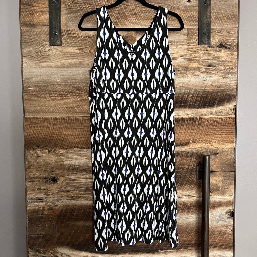 Athleta ikat geometric pattern dress - so soft!